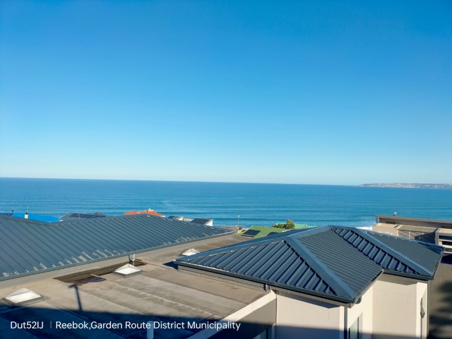 6 Bedroom Property for Sale in Reebok Western Cape
